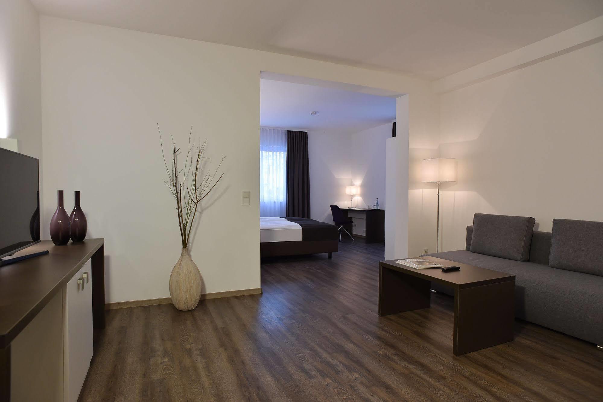 Guesthouse Lichtenau Nußloch Dış mekan fotoğraf